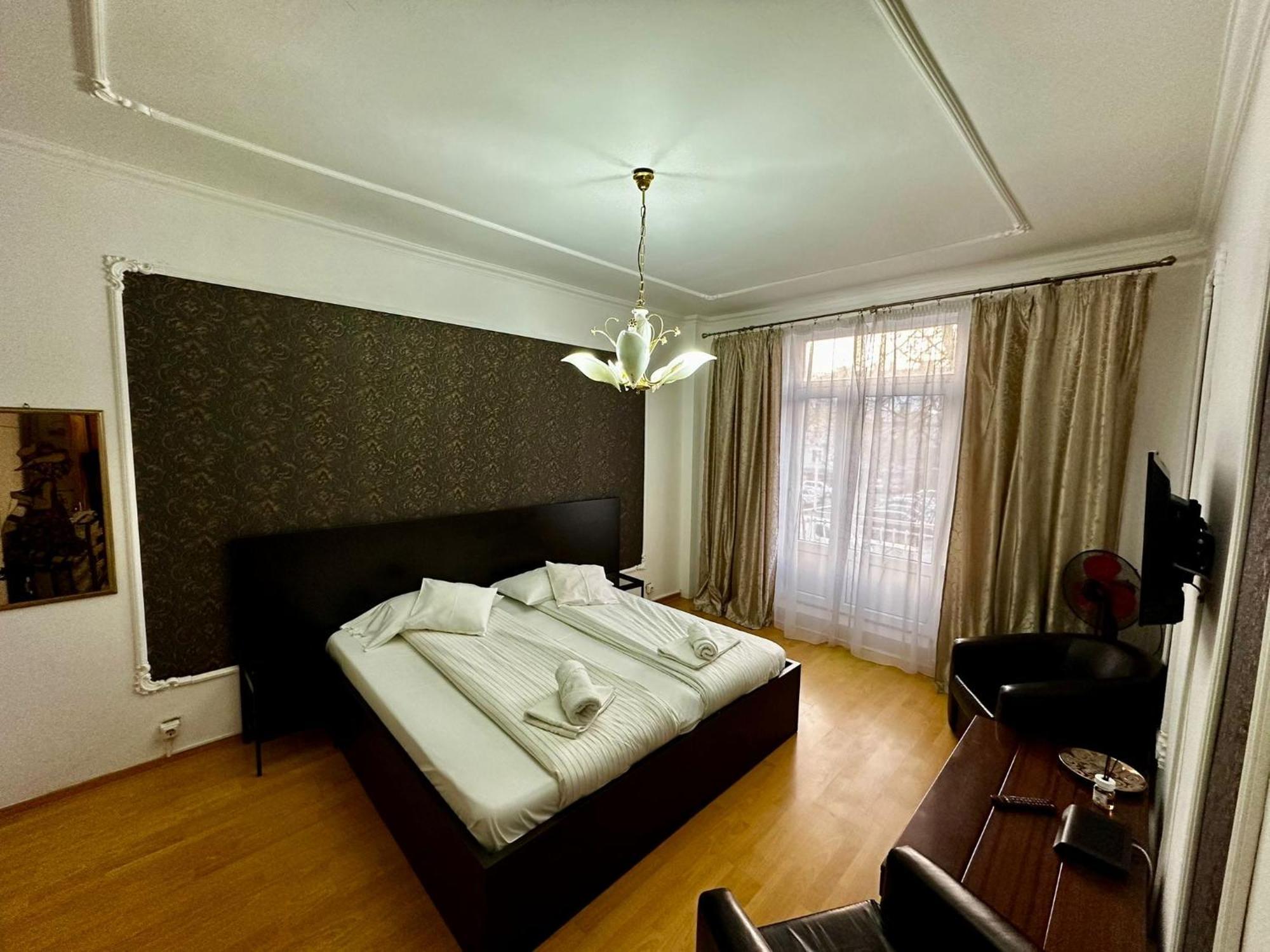 Garsoniera Ultracentral Apartment บาเคา ภายนอก รูปภาพ
